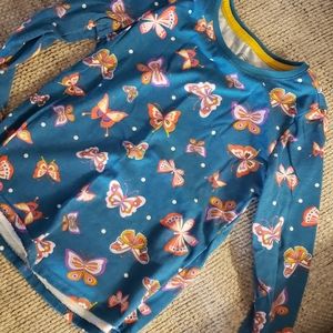 girls shirt